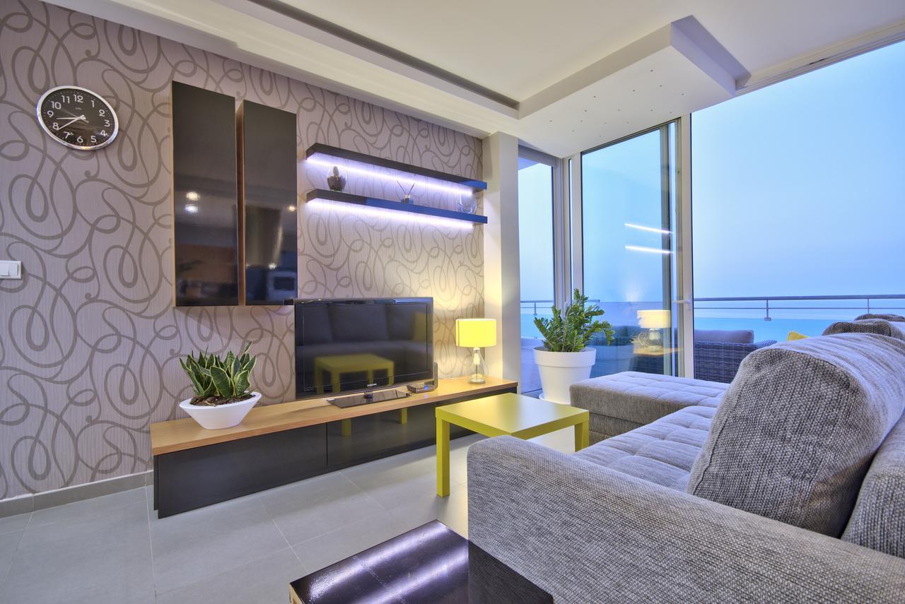 Magnificent Seafront 2-Bedroom Sliema Penthouse Exteriör bild